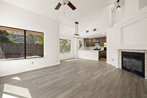 12009 Sky West Dr, Austin, TX, 78758-2237 | Card Image