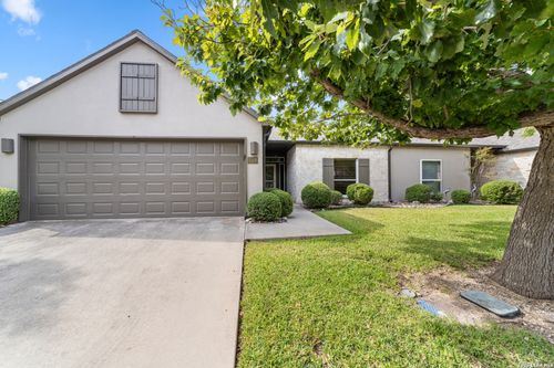 1012-1012 Edinburgh Dr, Kerrville, TX, 78028-2767 | Card Image