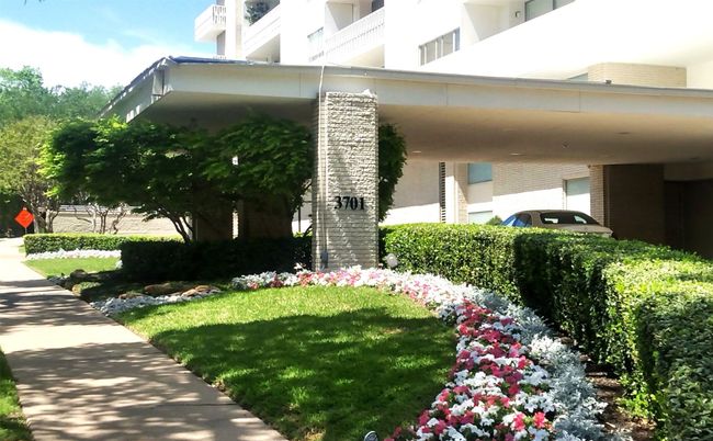 Mid-Century Modern, 13 Story Mid-Rise! | Image 6