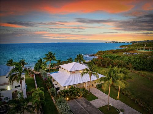 Beach Village #8 Carr 200 Km 3.1, VIEQUES, PR, 00765 | Card Image