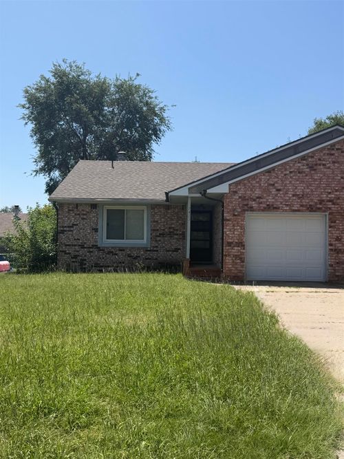 7413 E 18th St, Wichita, KS, 67206 | Card Image