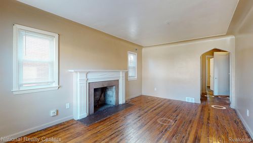 15044 Young St, Detroit, MI, 48205-3658 | Card Image