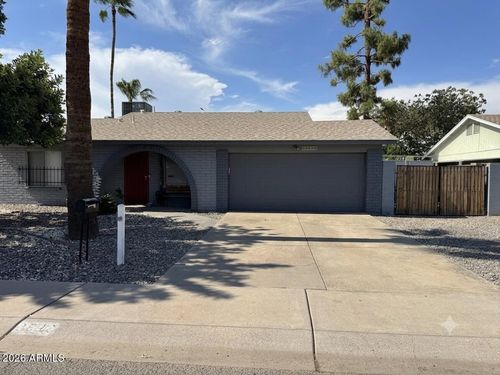 2840 W Michelle Drive, Phoenix, AZ, 85053 | Card Image