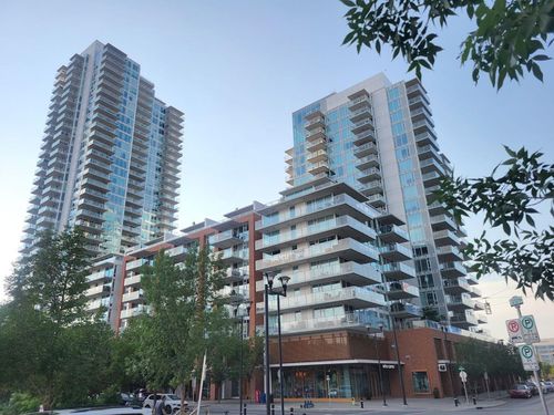111 Confluence Mews Se, Calgary, AB, T2G1J1 | Card Image