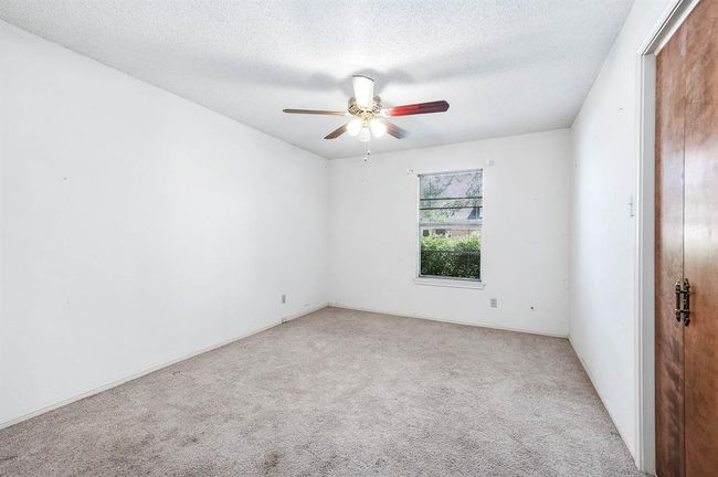 49 Robin Dr, House other with 3 bedrooms, 2 bathrooms and 2 parking in Alvin TX | Image 20