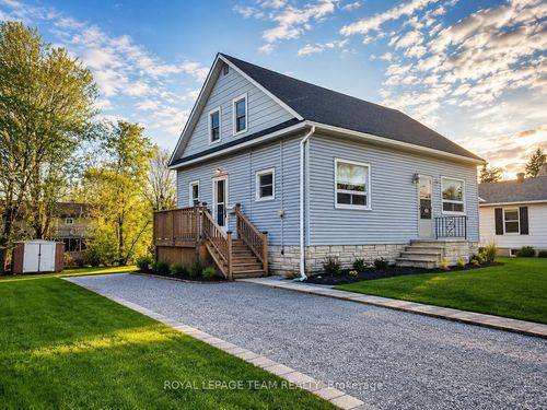 1120 Pembroke St W, Pembroke, ON, K8A5R5 | Card Image