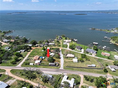 103 Chisum St, Burnet, TX, 78611-2933 | Card Image