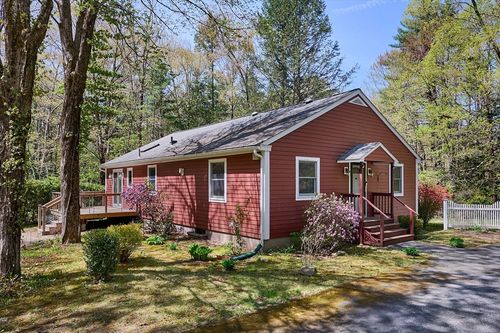 137 Old Sunderland Rd, Montague, MA, 01351-9549 | Card Image