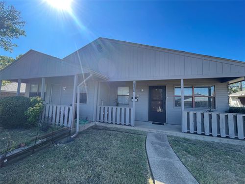 1106-1104 Suburban St, Cedar Hill, TX, 75104-3255 | Card Image