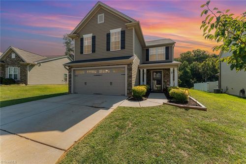 5015 Longburn Ln, Kernersville, NC, 27284-7191 | Card Image