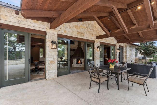 170 Goose Landing Way, Home with 5 bedrooms, 6 bathrooms and 3 parking in Harper TX | Image 25