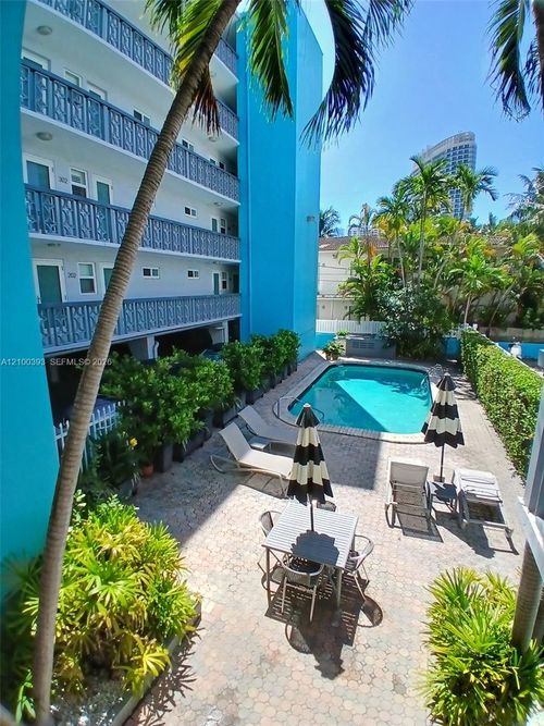 301-1400 Lincoln Rd, Miami Beach, FL, 33139-2189 | Card Image
