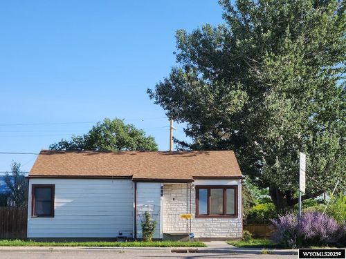600 Pendell Blvd, Mills, WY, 82644-5121 | Card Image