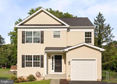 14 S Locust St, ROUND HILL, VA, 20141-2619 | Card Image