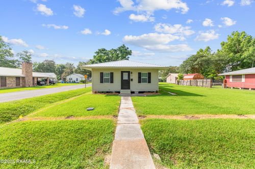 708 Park Ave, Breaux Bridge, LA, 70517-4130 | Card Image
