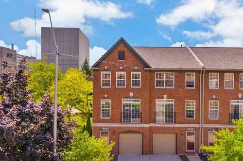 443 W Hancock St, Detroit, MI, 48201-1207 | Card Image