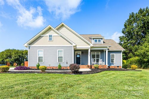 5533 Harvest Hills Rd, Bessemer City, NC, 28016-5619 | Card Image