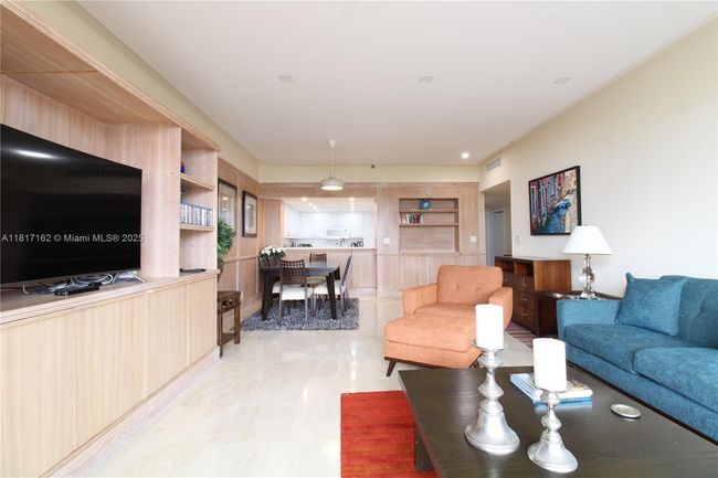 APT-702 - 151 Crandon Blvd, Condo with 2 bedrooms, 2 bathrooms and null parking in Key Biscayne FL | Image 7