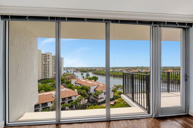 PH10 - 4750 S Ocean Blvd, Condo with 2 bedrooms, 2 bathrooms and null parking in Highland Beach FL | Image 19