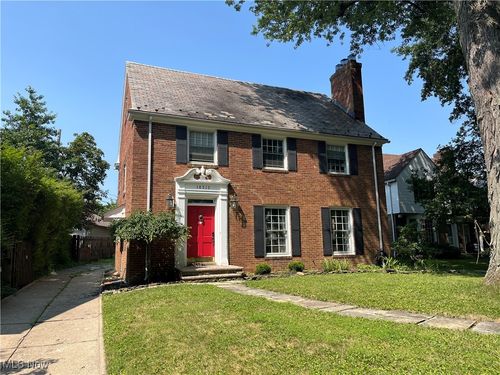 18515 Lomond Blvd, Shaker Heights, OH, 44122-5063 | Card Image