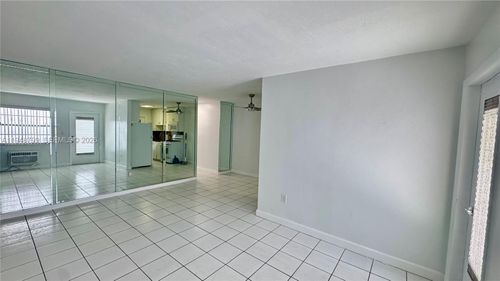apt-2-919 Michigan Ave, Miami Beach, FL, 33139-5333 | Card Image