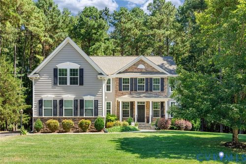 10032 Meadow Pond Dr, Mechanicsville, VA, 23116-7215 | Card Image