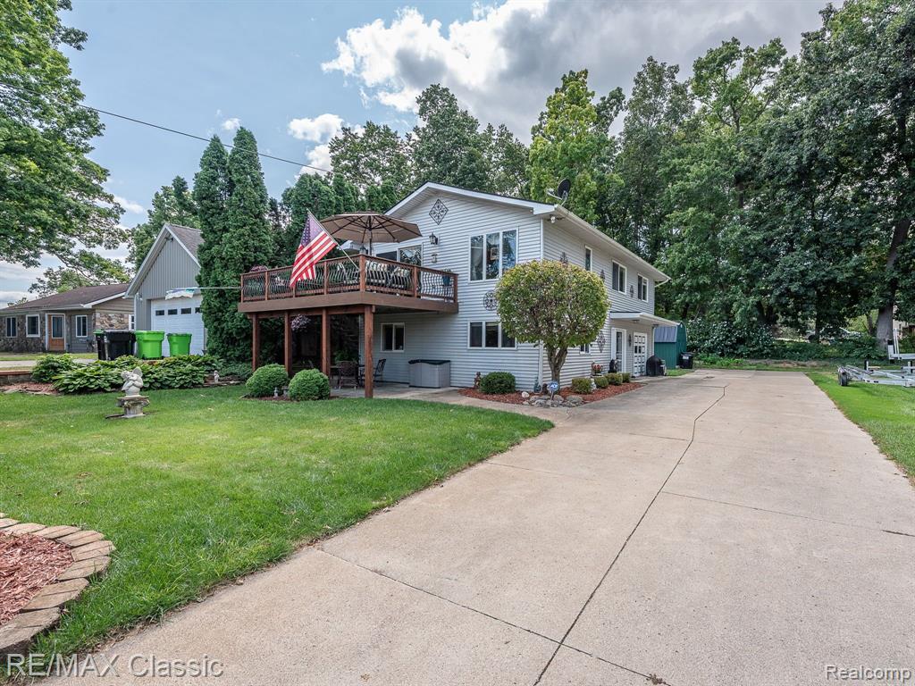 Shore Dr, Whitmore Lake, MI 48189 #1