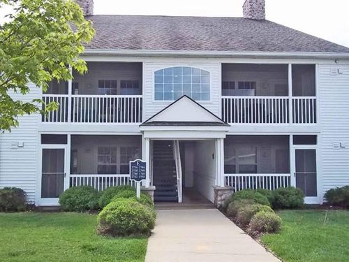 2736 Knightsbridge Cir, Ann Arbor, MI, 48105-9287 | Card Image