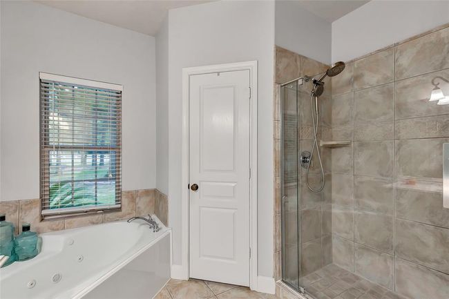 Primary Bathroom | Image 28