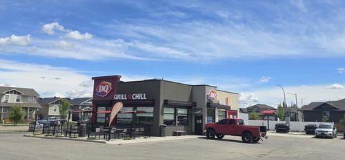 15 Hawkridge Blvd, Penhold, AB, T0M0B7 | Card Image