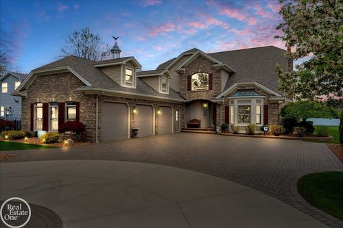 7827 River Rd, Cottrellville, MI, 48039-3337 | Card Image