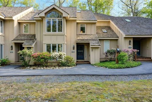 1065 Crestwoods Dr, Pocono Pines, PA, 18350 | Card Image