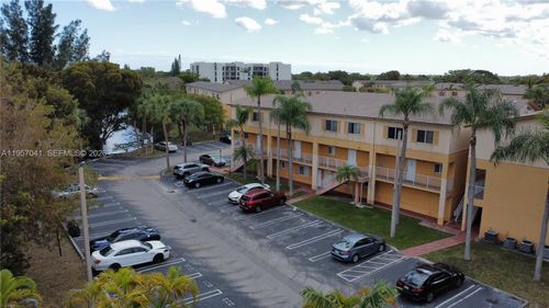 289-6205 Kendale Lakes Cir, Miami, FL, 33183 | Card Image