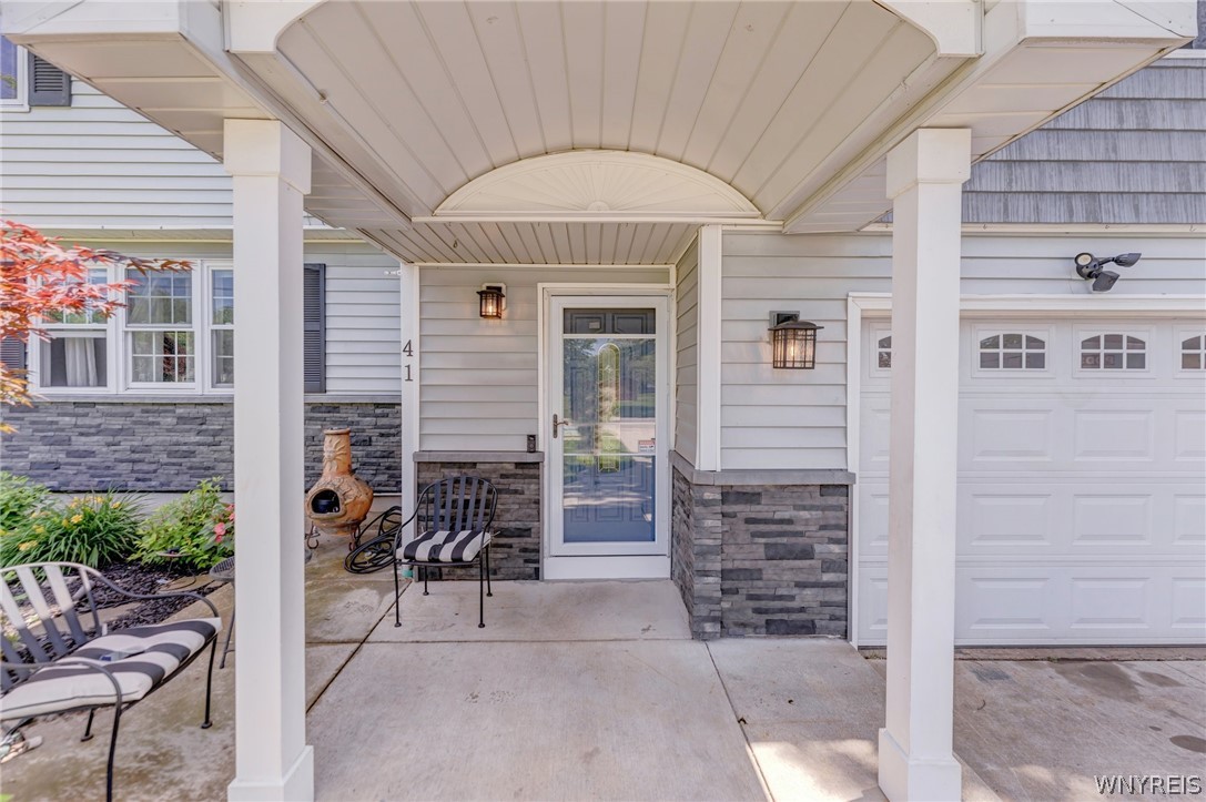 Meadow Lea Dr, Lancaster, NY 14086