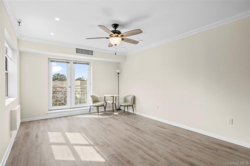 apt-3m-501 N Barry Ave, Mamaroneck, NY, 10543-1654 | Card Image
