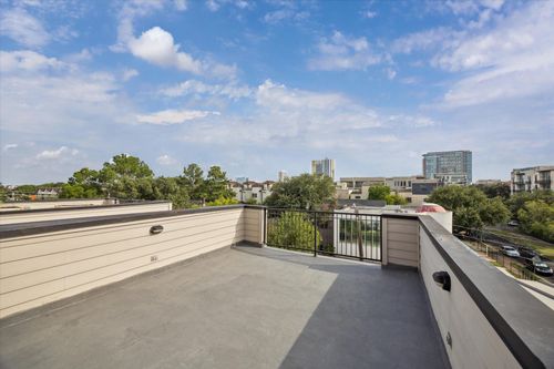 4721 Caroline St, Houston, TX, 77004-5024 | Card Image