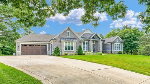 1311 Hickory Tree Ct, Mahomet, IL, 61853-3719 | Card Image