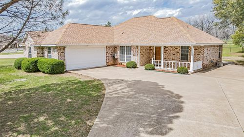 10519 Ravenswood Rd, Granbury, TX, 76049-4546 | Card Image
