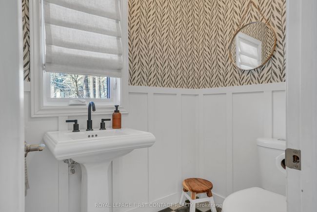 11 Vernar Dr, House other with 4 bedrooms, 3 bathrooms and 6 parking in Midhurst ON | Image 12