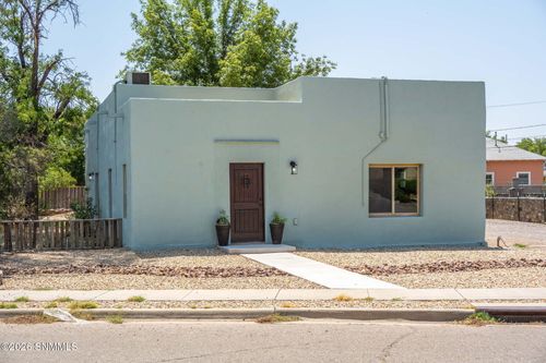215 W Greening Ave, Las Cruces, NM, 88005-1808 | Card Image
