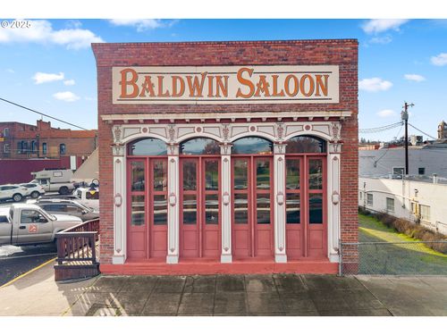 205 Court St, The Dalles, OR, 97058-2109 | Card Image