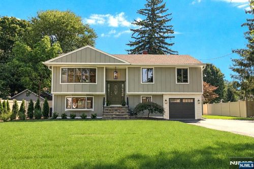 4 4th Street, Pequannock Township, NJ, 07440 | Card Image