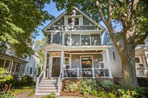 2125 Sherman Ave, Evanston, IL, 60201-3203 | Card Image