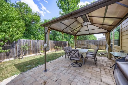 912 Gray Fox Dr, McKinney, TX, 75071-1206 | Card Image
