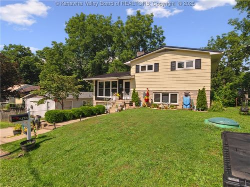 5136 Lone Pine Ln, Cross Lanes, WV, 25313-2108 | Card Image