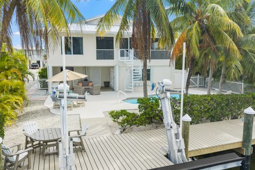969 Ocotillo Ln, Marathon, FL, 33050-2414 | Card Image