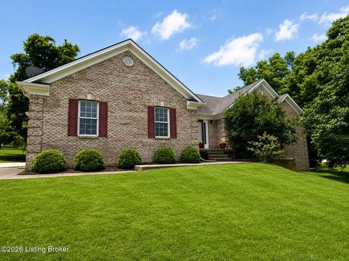 18 Cambridge Pl, Taylorsville, KY, 40071-6714 | Card Image