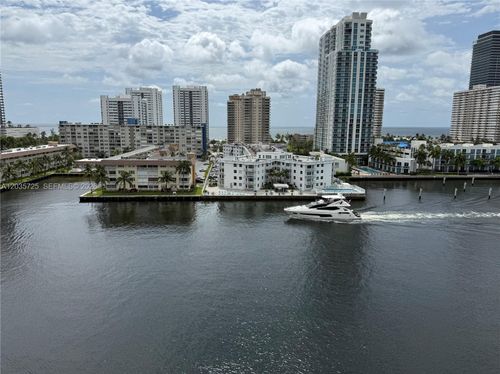 904-121 Golden Isles Dr, Hallandale Beach, FL, 33009-8801 | Card Image