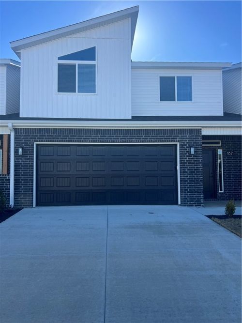 1821 Lapis Ave, Centerton, AR, 72719-4052 | Card Image