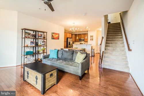 43791 Kingston Station Ter, ASHBURN, VA, 20148-2420 | Card Image